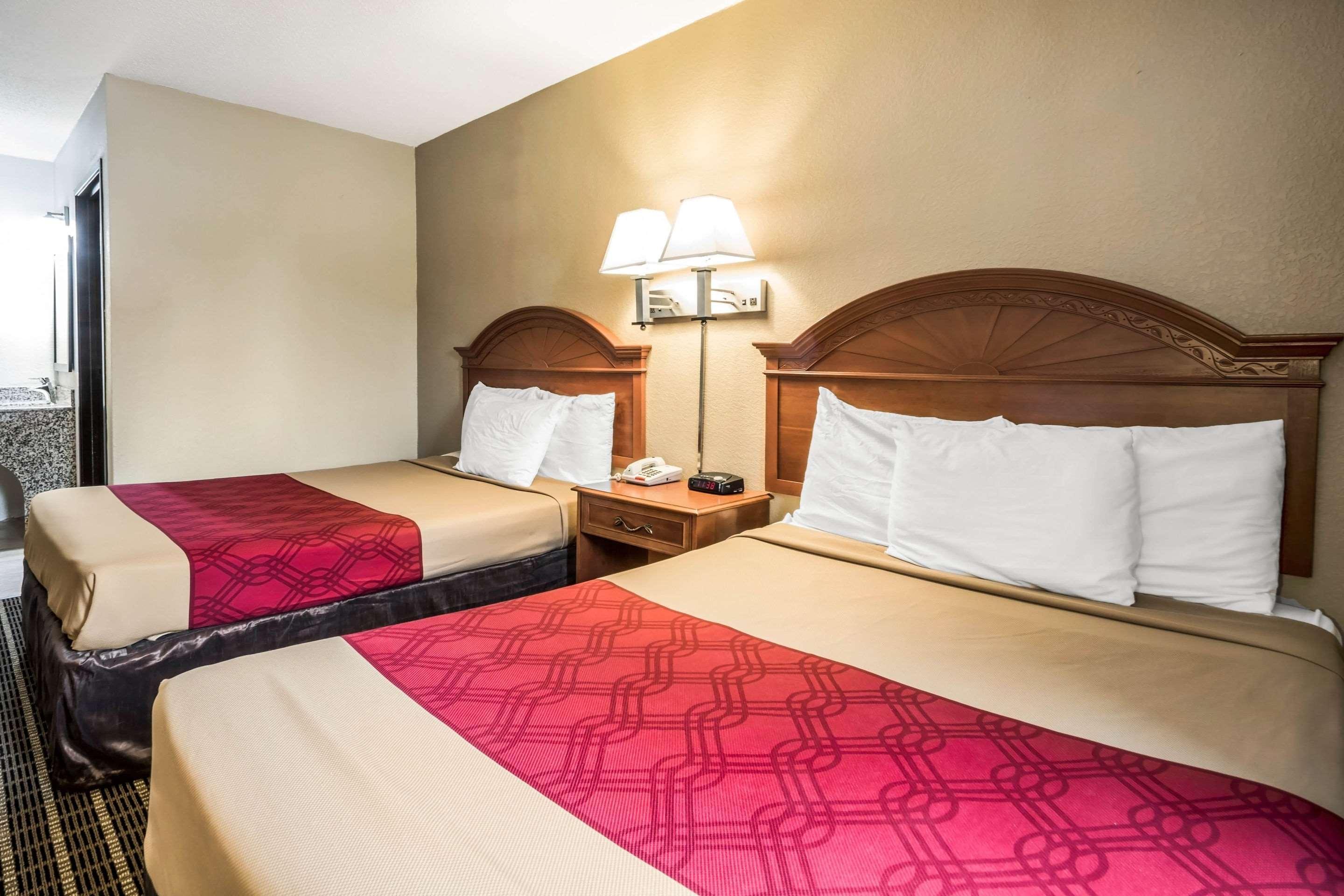 Lodge Econo La Crosse