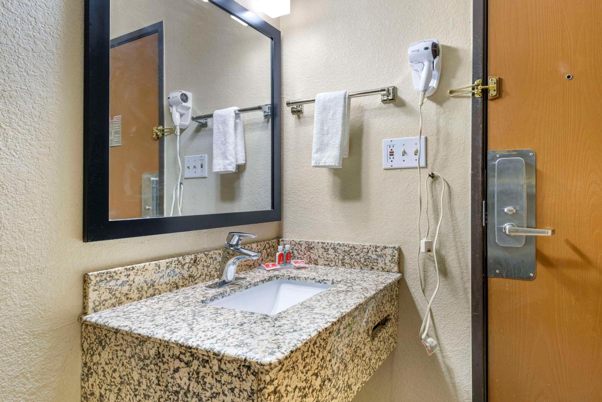 Econo Lodge La Crosse